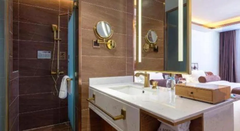 James Joyce Coffetel Lijiang Ancient City Dashuiche