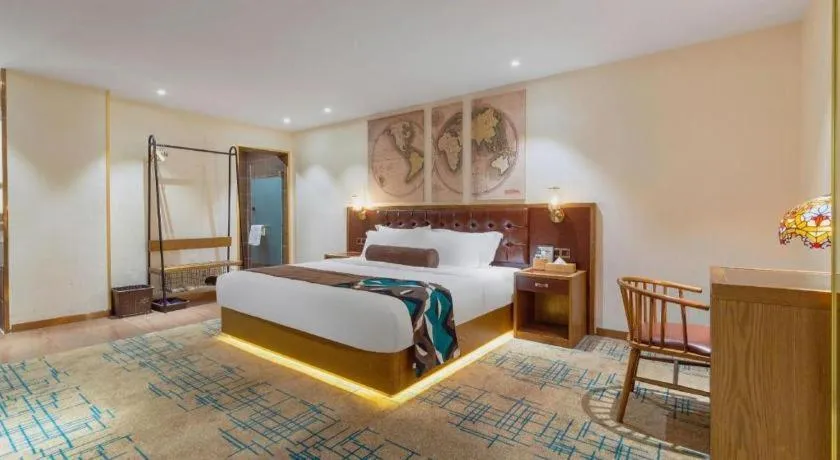 Bed in James Joyce Coffetel Lijiang Ancient City Dashuiche