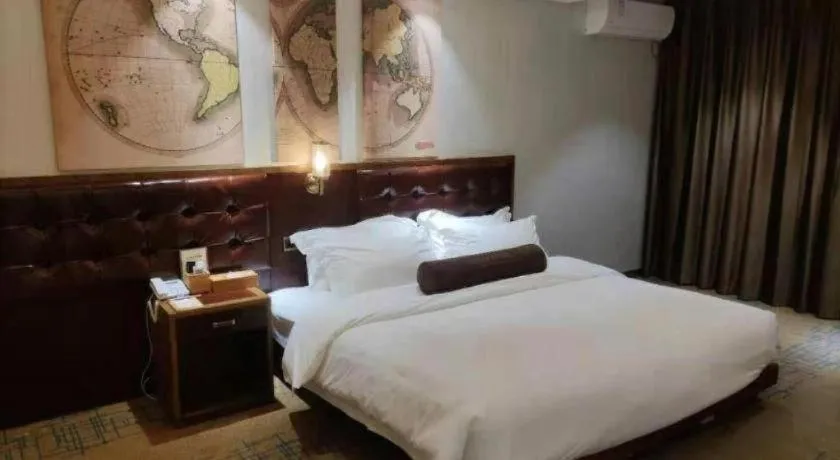 Bed in James Joyce Coffetel Lijiang Ancient City Dashuiche