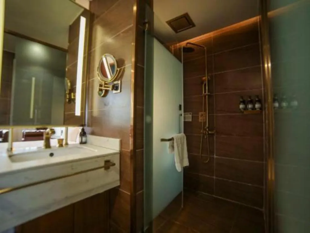 James Joyce Coffetel Lijiang Ancient City Dashuiche