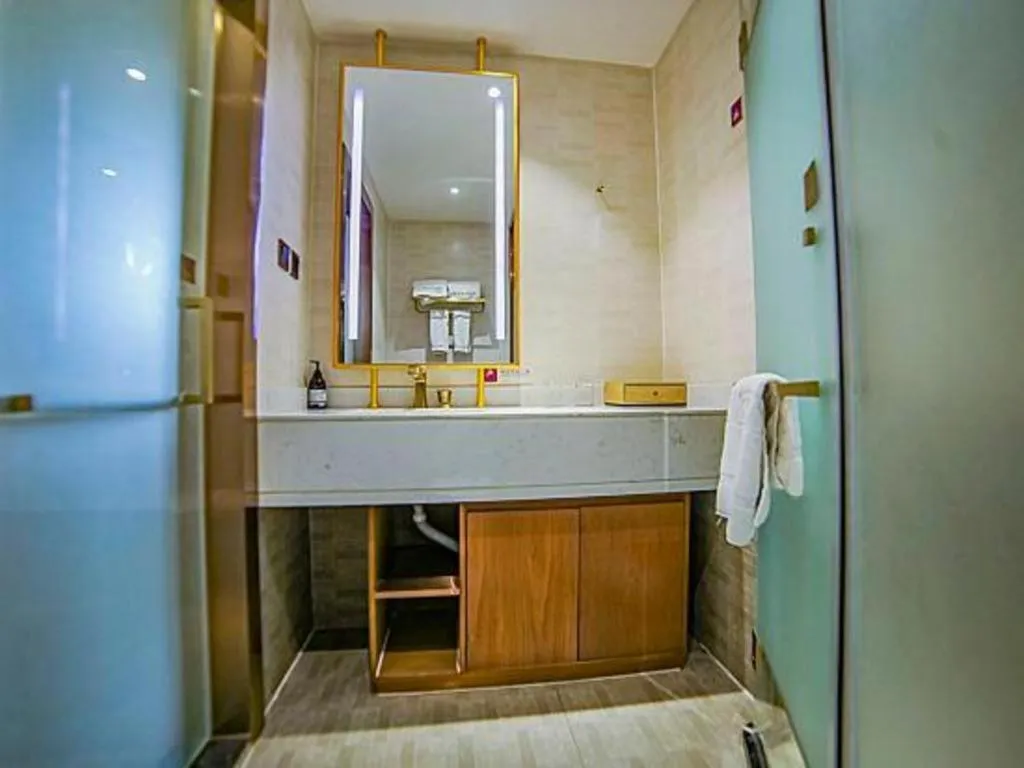 James Joyce Coffetel Lijiang Ancient City Dashuiche