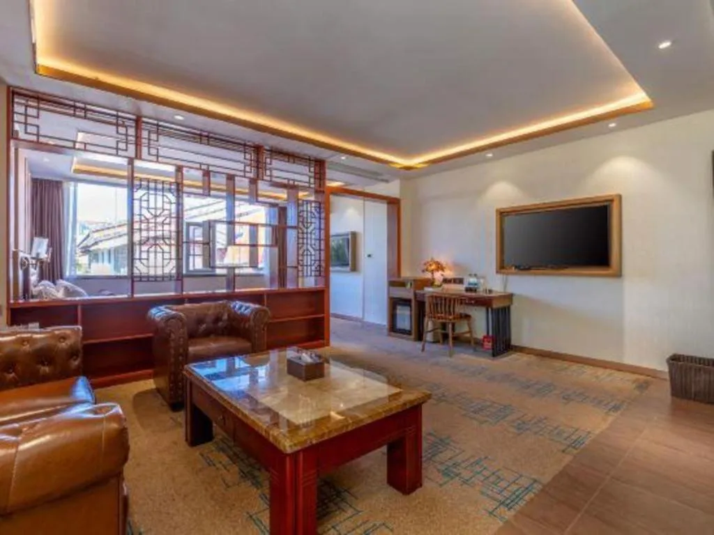 James Joyce Coffetel Lijiang Ancient City Dashuiche