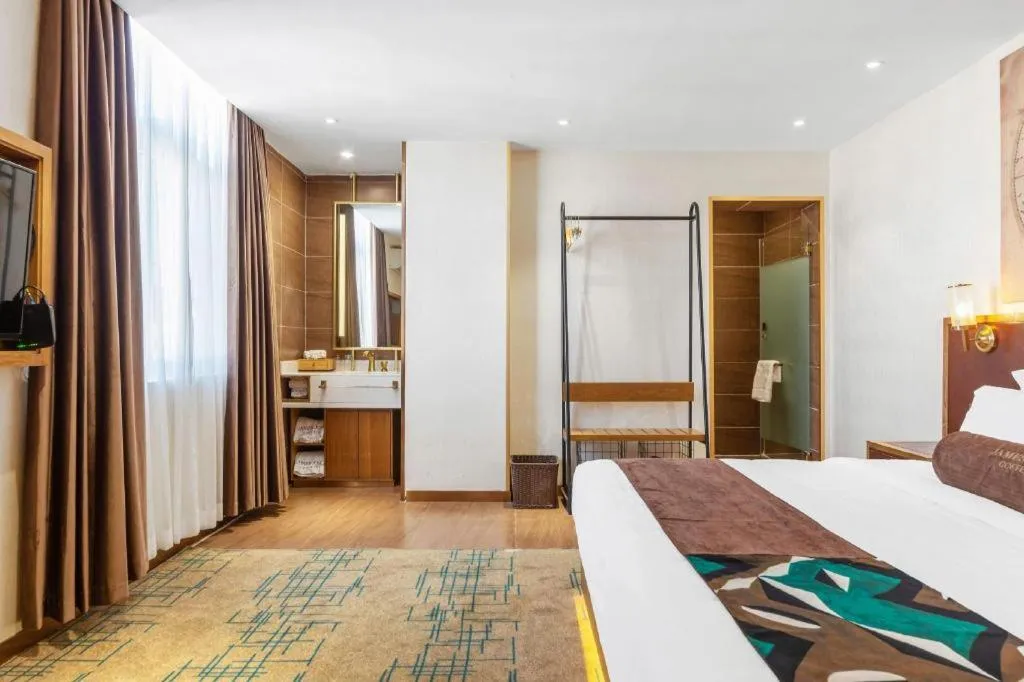 Bed in James Joyce Coffetel Lijiang Ancient City Dashuiche