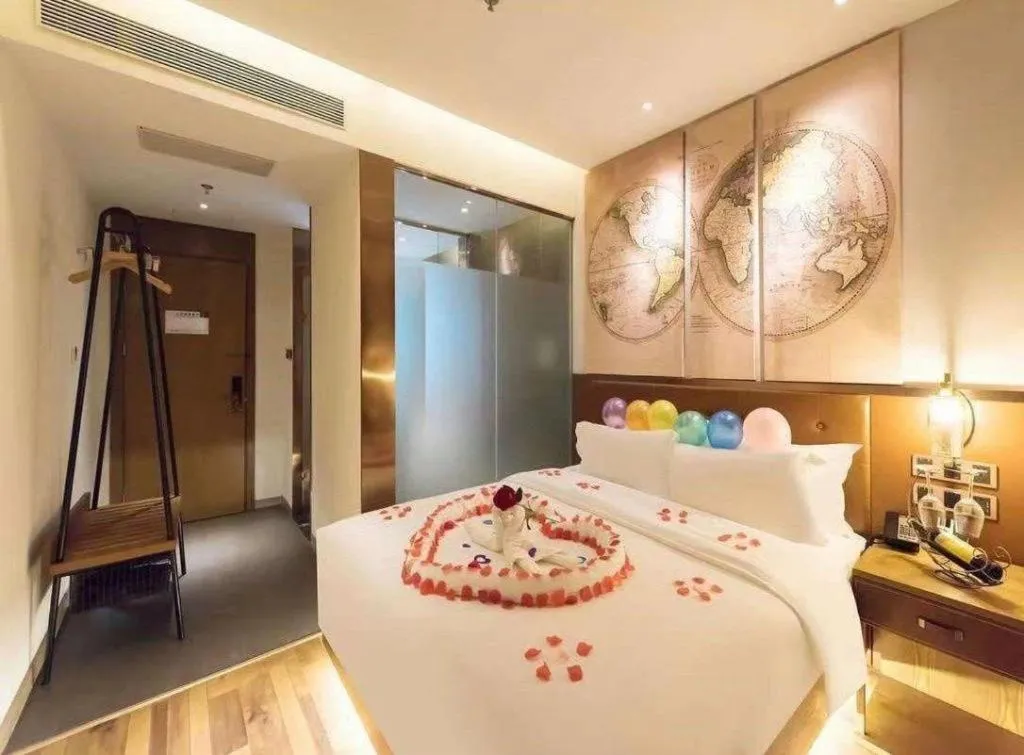 Bed in James Joyce Coffetel Beijing Tongzhou Guoyuan Metro Station