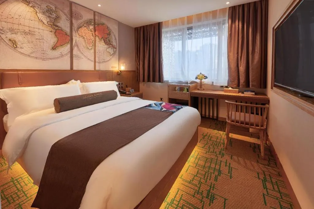 Bed in James Joyce Coffetel Beijing Tongzhou Guoyuan Metro Station