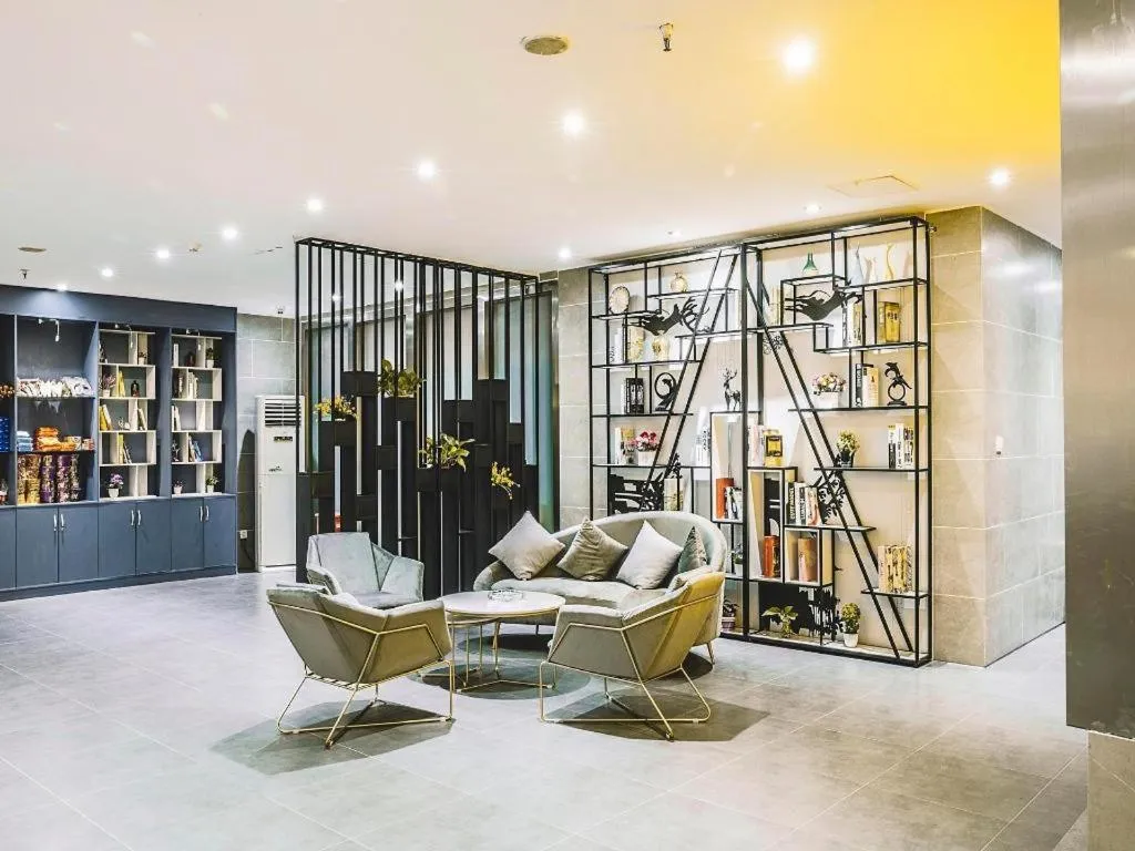 7 Days Premium Hotel Guiyang Huanghe Road Qing Shuijiang Metro Station