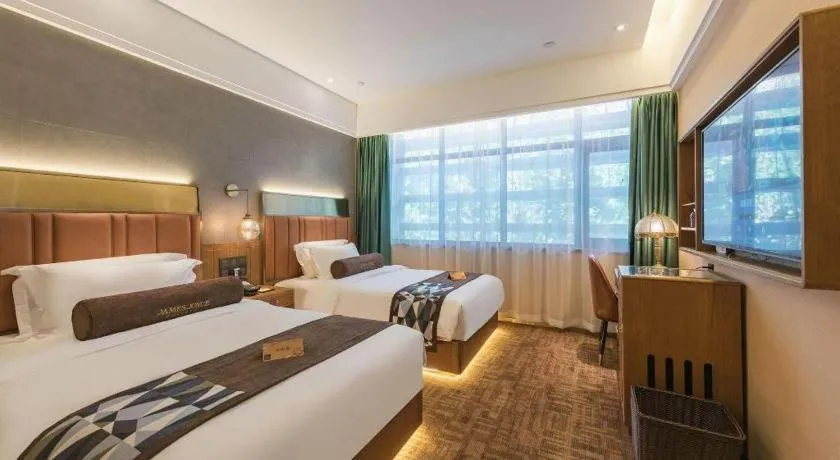 Bed in James Joyce Coffetel Tianjing First Central Hospital Nankai University