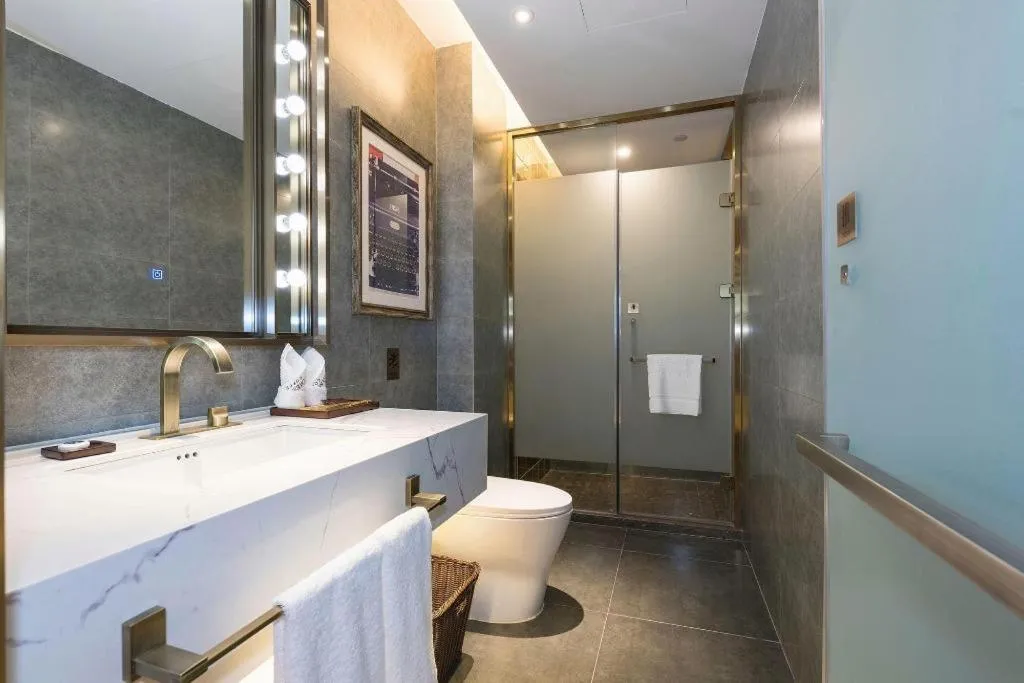 James Joyce Coffetel Tianjing First Central Hospital Nankai University