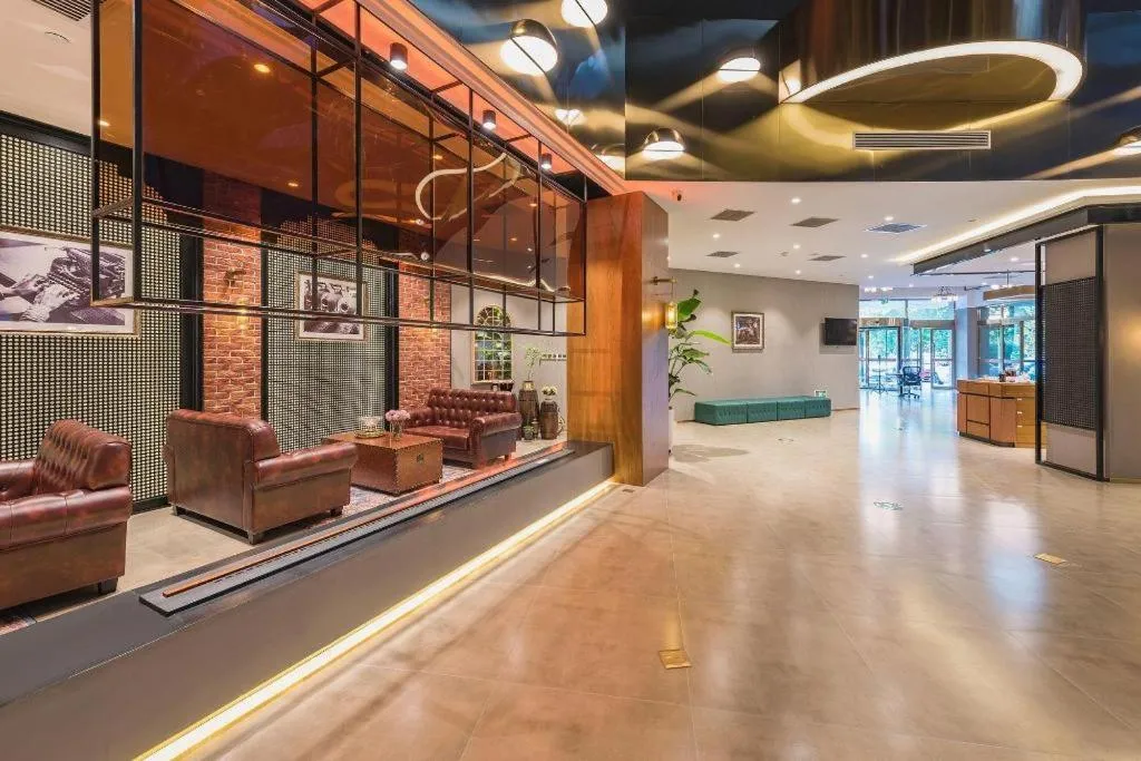 James Joyce Coffetel Tianjing First Central Hospital Nankai University