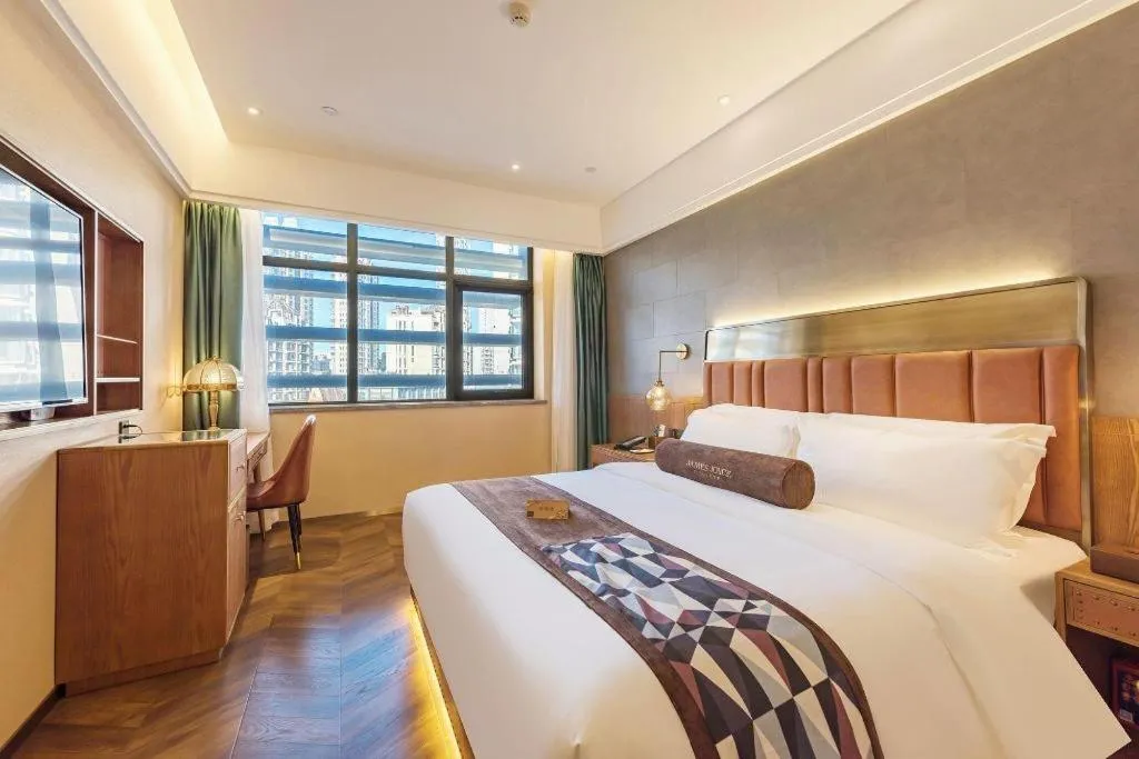 Bed in James Joyce Coffetel Tianjing First Central Hospital Nankai University