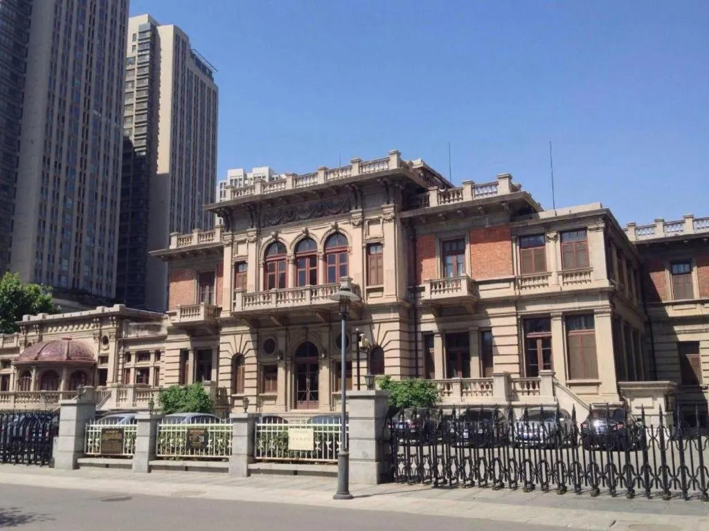 James Joyce Coffetel Tianjing First Central Hospital Nankai University