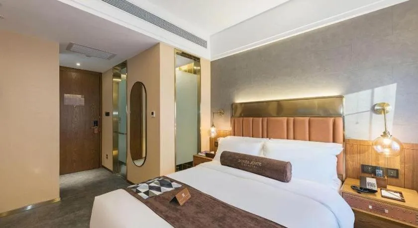 Bed in James Joyce Coffetel Tianjing First Central Hospital Nankai University