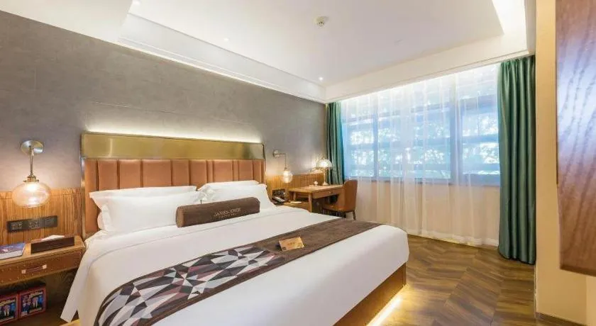 Bed in James Joyce Coffetel Tianjing First Central Hospital Nankai University