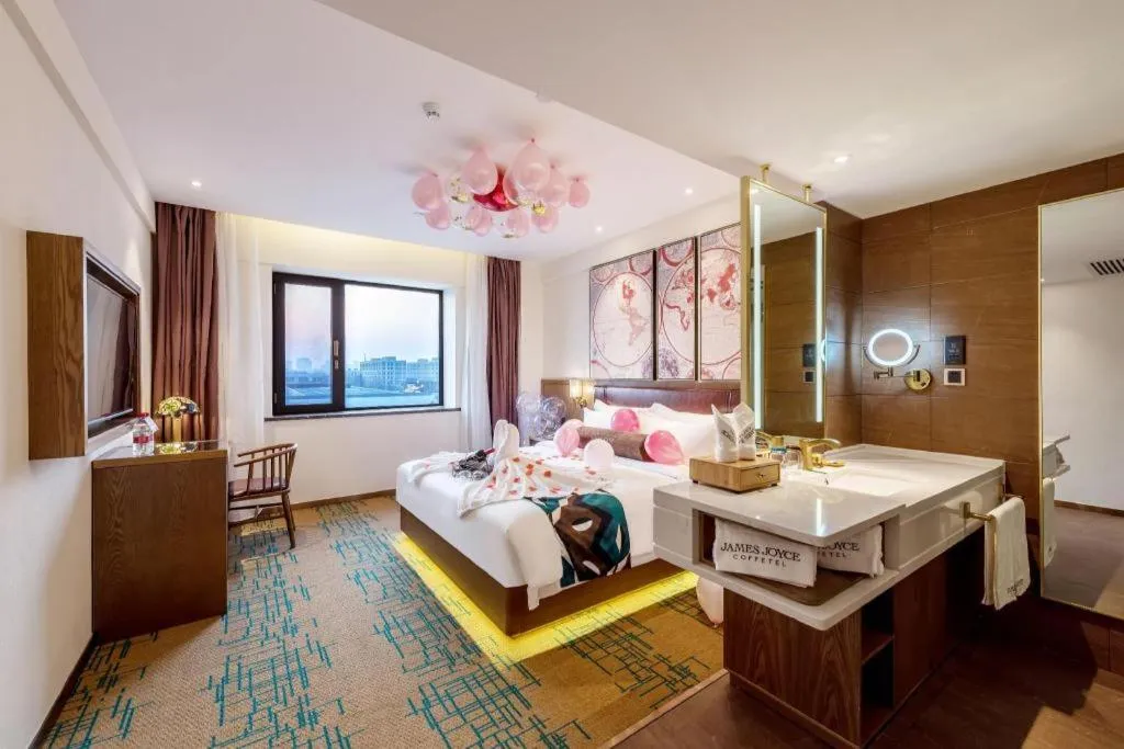 Bed in James Joyce Coffetel Beijing Yizhuang Development Zone Chicheng Times Square