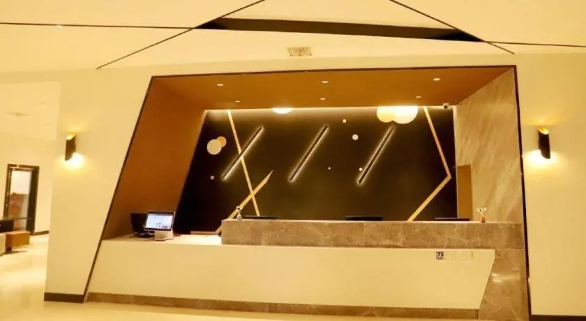 IU Hotel Xianning Railway Station