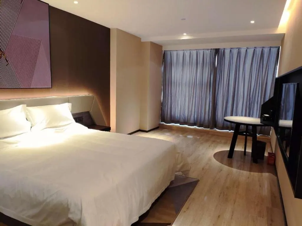 Bed in IU Hotel Lanzhou New District Airport Ruiling International