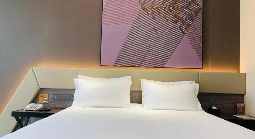 Bed in IU Hotel Lanzhou New District Airport Ruiling International