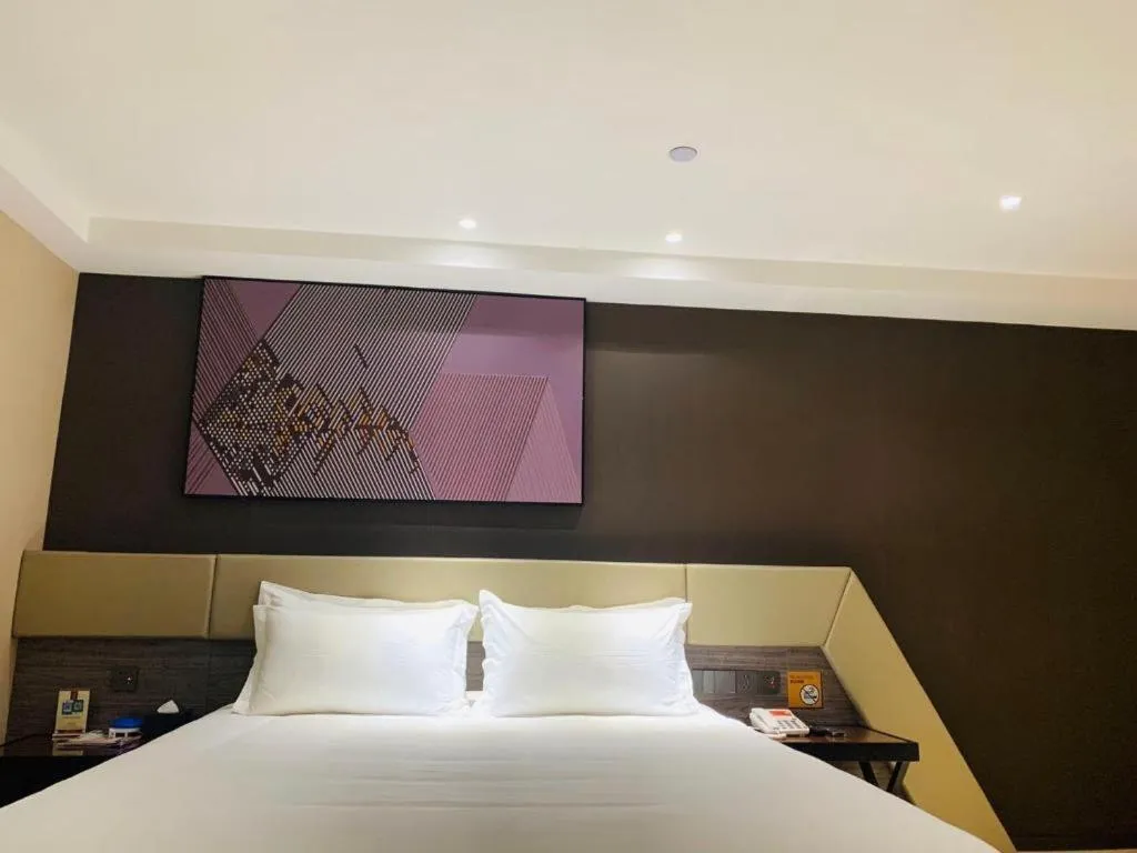 Bed in IU Hotel Lanzhou New District Airport Ruiling International