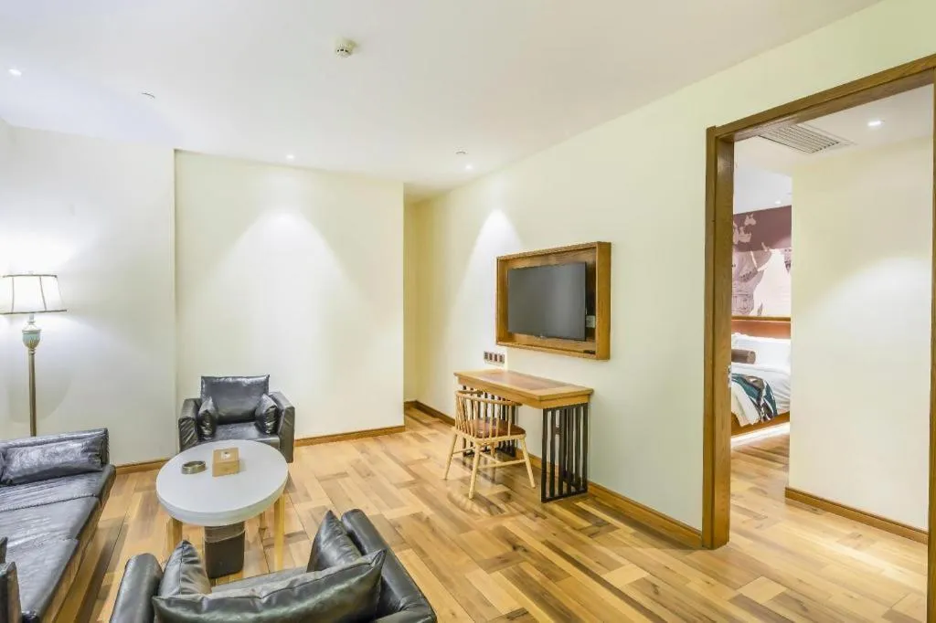 Bed in James Joyce Coffetel Luoyang Longmen High-speed Railway Station Baolong Plaza