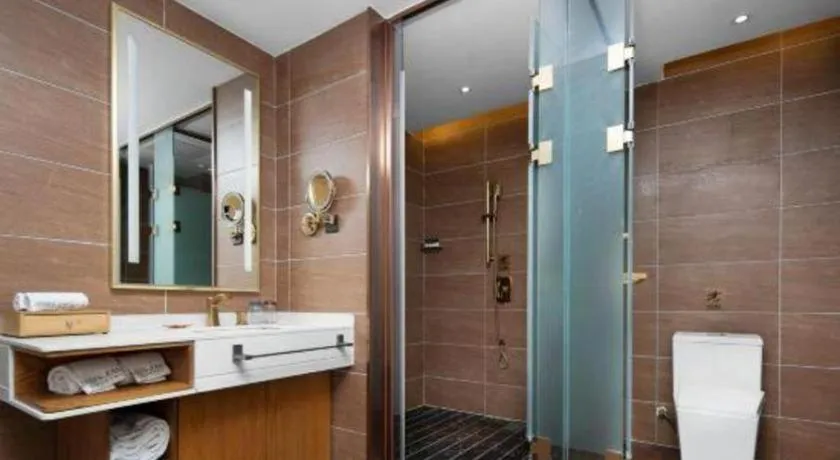 James Joyce Coffetel Luoyang Longmen High-speed Railway Station Baolong Plaza