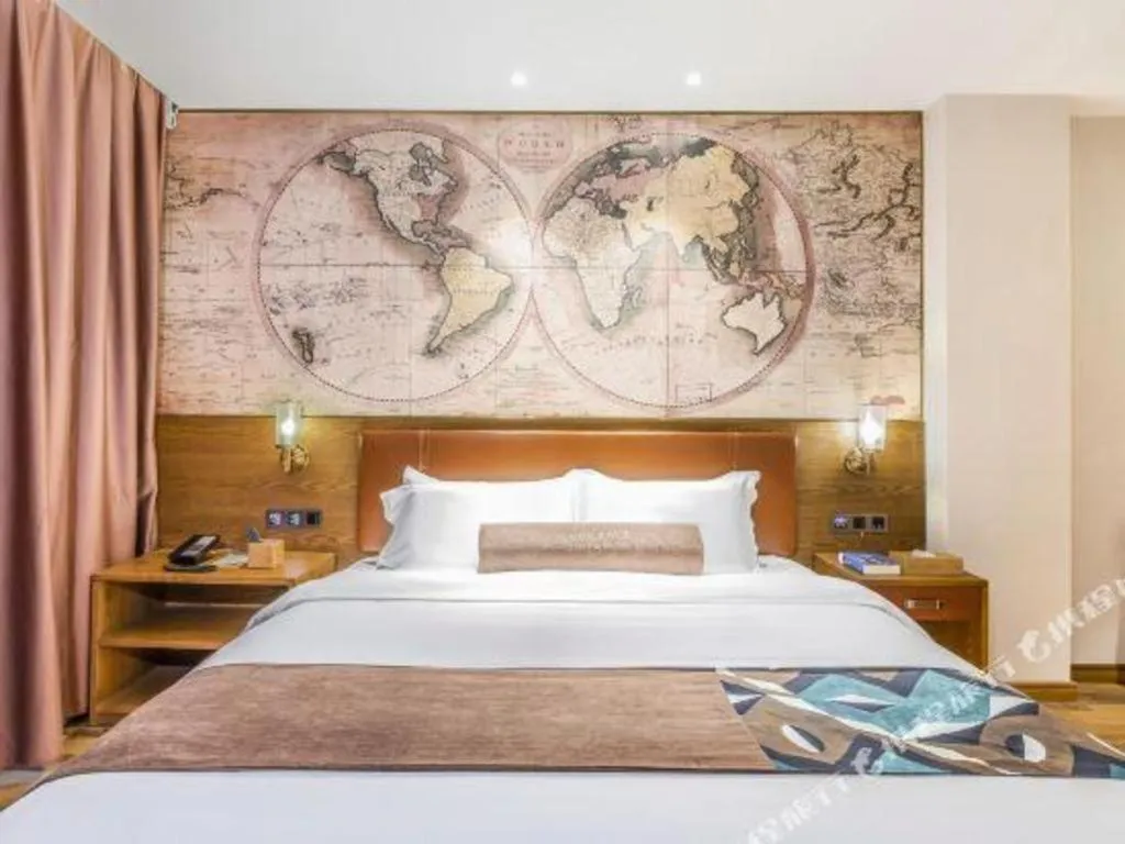 Bed in James Joyce Coffetel Luoyang Longmen High-speed Railway Station Baolong Plaza