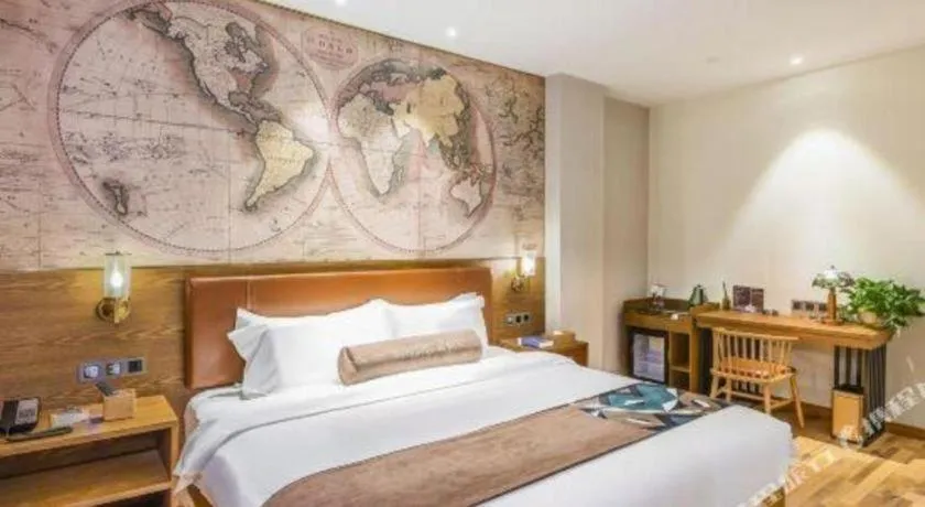 Bed in James Joyce Coffetel Luoyang Longmen High-speed Railway Station Baolong Plaza