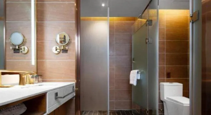 James Joyce Coffetel Luoyang Longmen High-speed Railway Station Baolong Plaza