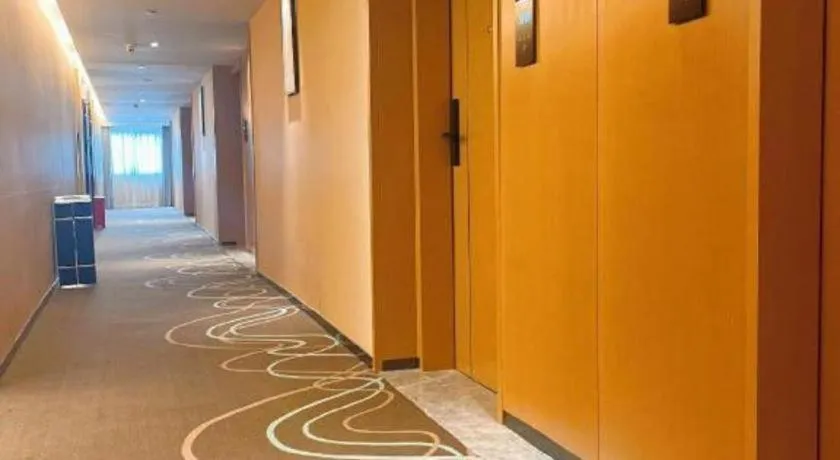 Xana Lite Huizhou Railway Station