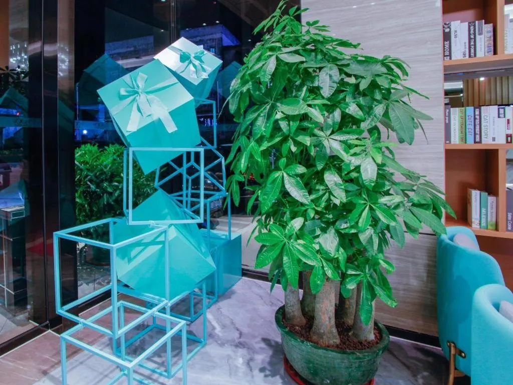 Xana Lite Huizhou Railway Station