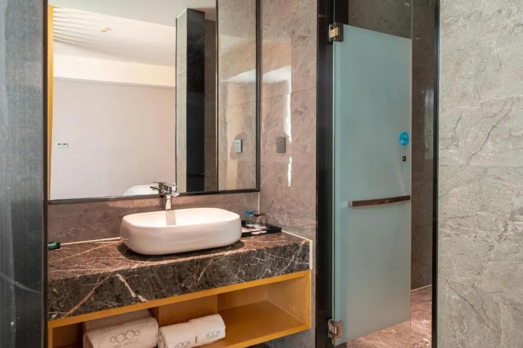 Xana Lite Huizhou Railway Station