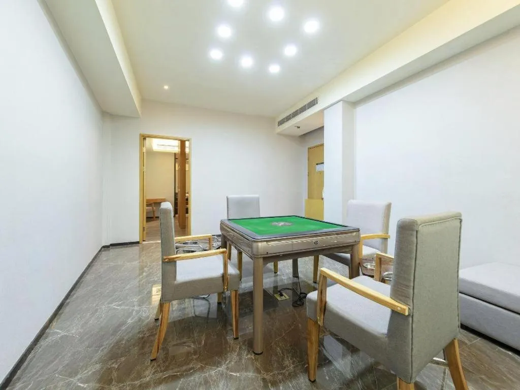 Xana Lite Huizhou Railway Station