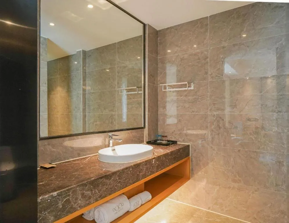 Xana Lite Huizhou Railway Station