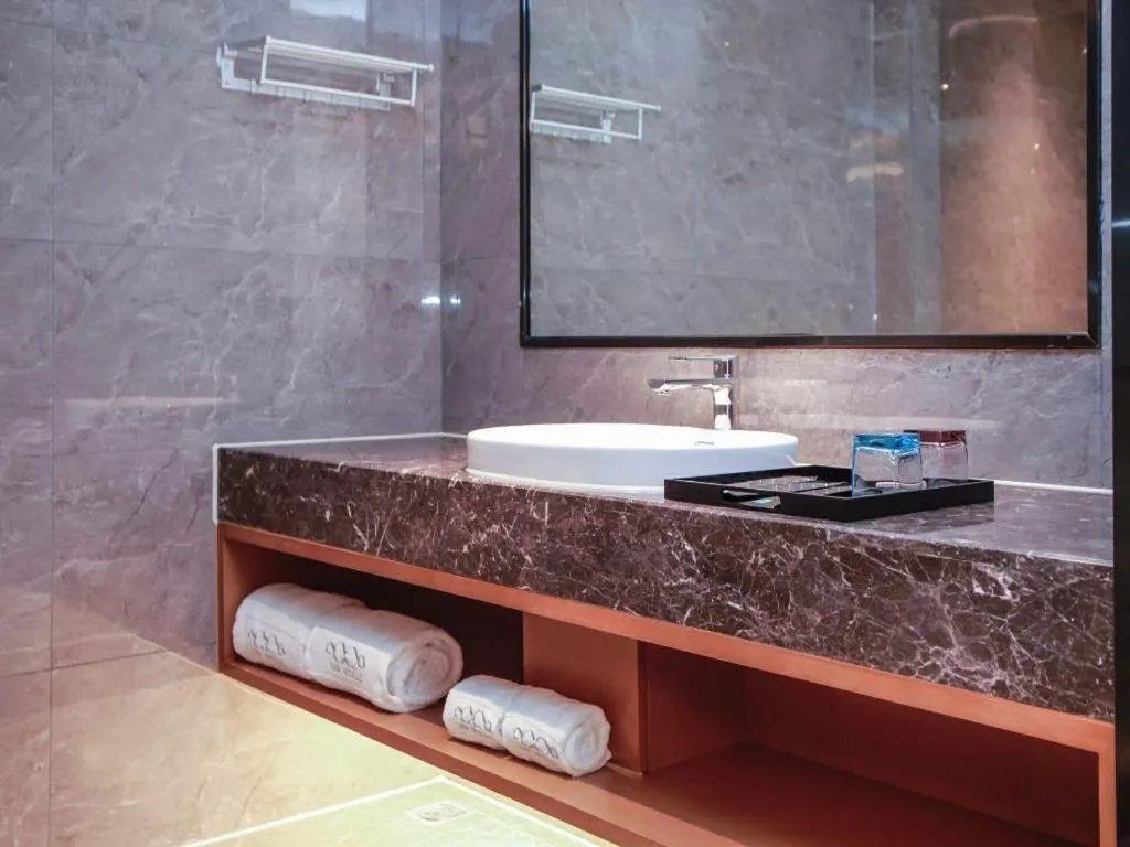 Xana Lite Huizhou Railway Station