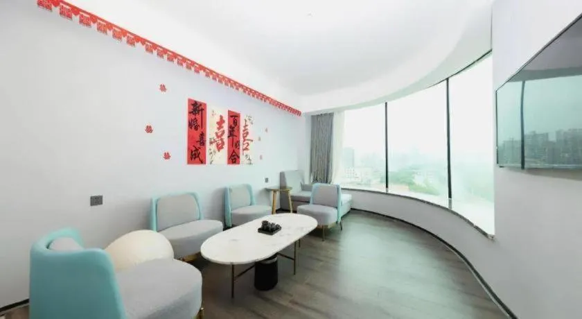 Xana Lite Huizhou Railway Station