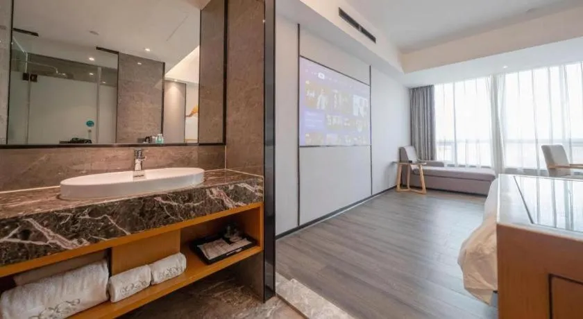 Xana Lite Huizhou Railway Station