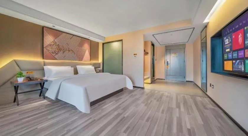 Bed in IU Hotel Chongqing Airport T3 Terminal