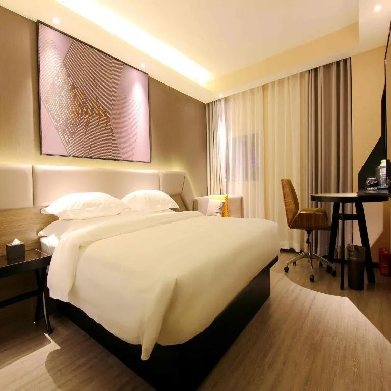 Bed in IU Hotel Chongqing Airport T3 Terminal