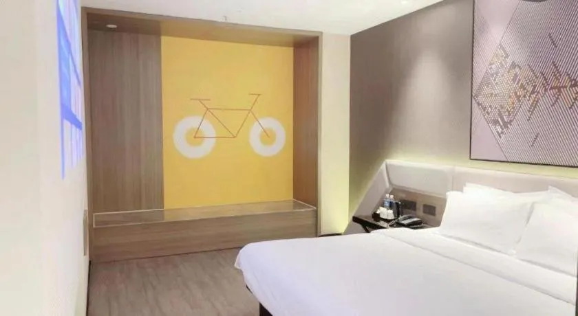 Bed in IU Hotel Chongqing Airport T3 Terminal