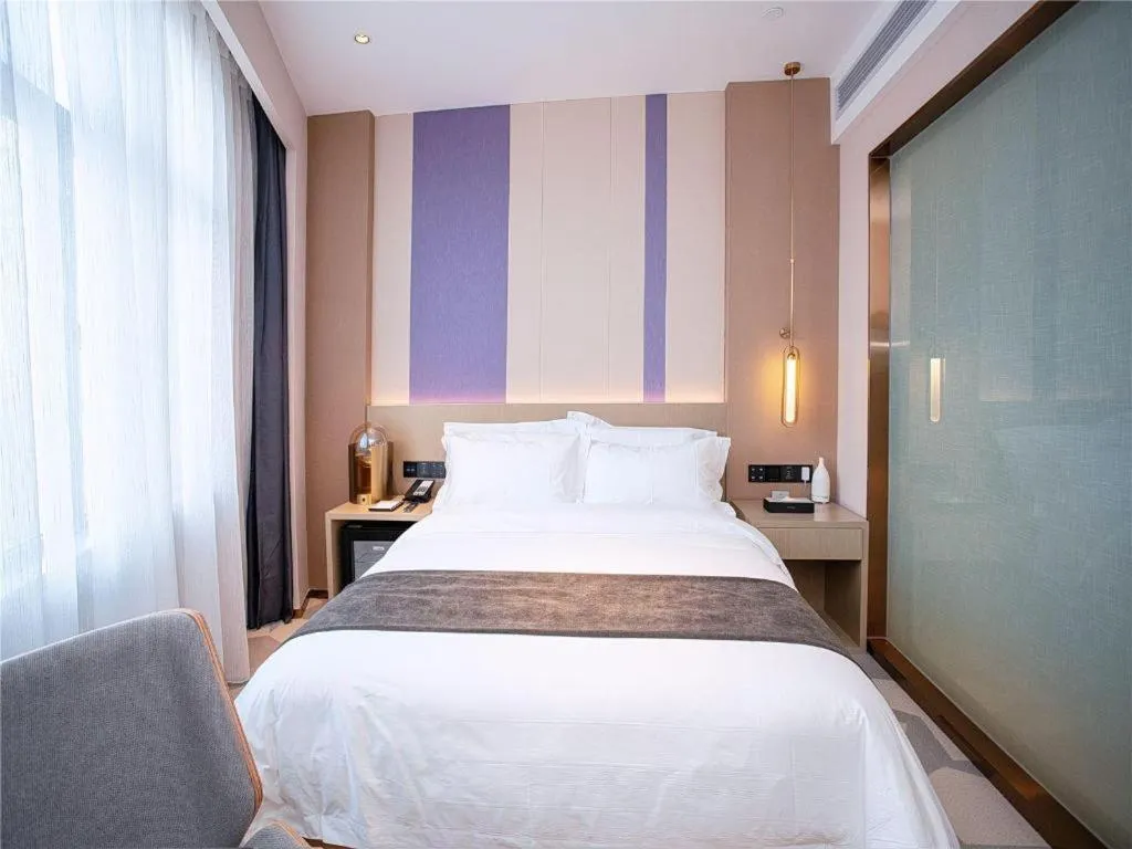 Bed in Lavande Hotel Huazhou Beijing Road