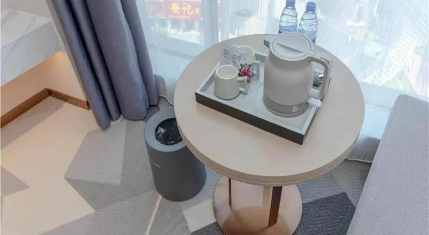 Lavande Hotel Huazhou Beijing Road