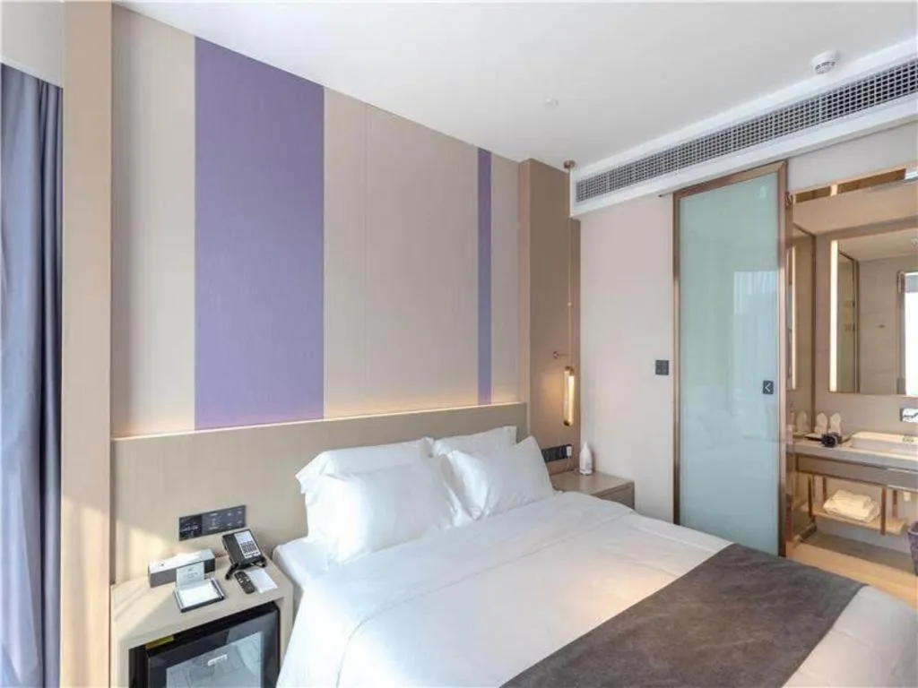 Bed in Lavande Hotel Huazhou Beijing Road