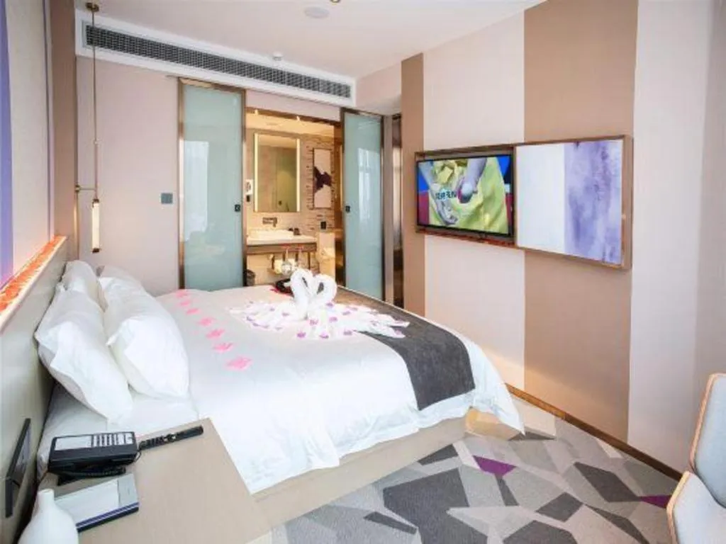 Bed in Lavande Hotel Huazhou Beijing Road