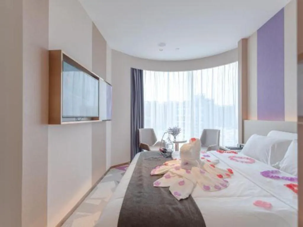 Bed in Lavande Hotel Huazhou Beijing Road