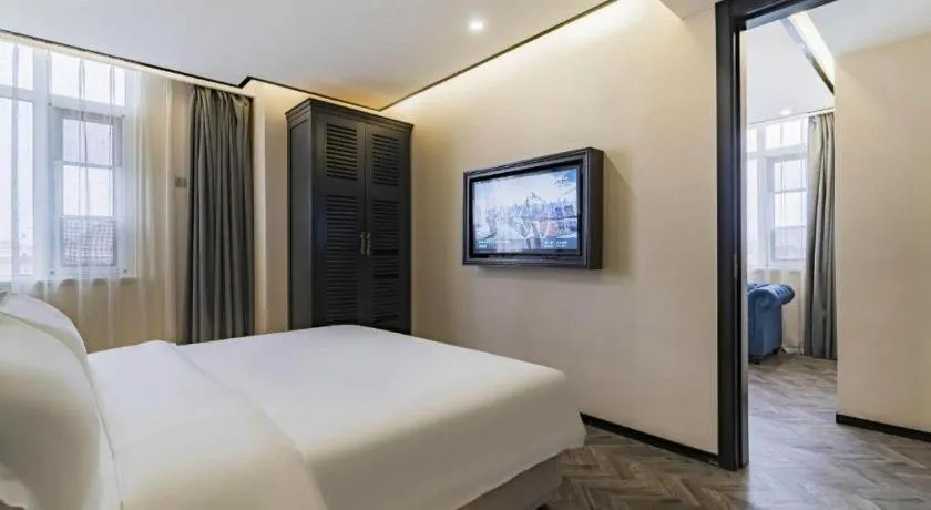 Bed in Xana Lite Hotelle Tianjin Huaming Binhai International Airport