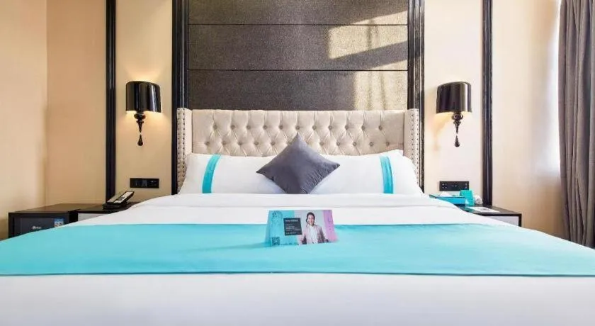 Bed in Xana Lite Hotelle Tianjin Huaming Binhai International Airport