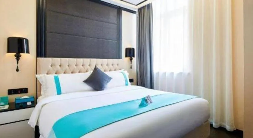 Bed in Xana Lite Hotelle Tianjin Huaming Binhai International Airport