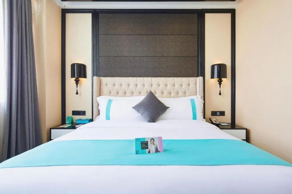 Bed in Xana Lite Hotelle Tianjin Huaming Binhai International Airport