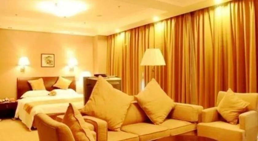 Bed in Jinjiang Hotel Qianan