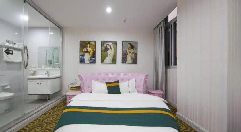 Bed in Shell Hotel Taixing Huangqiao Town Dinghui Road