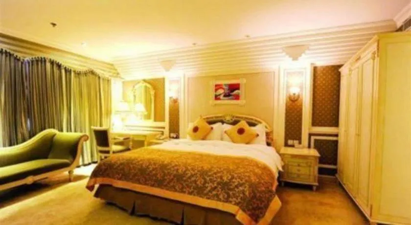 Bed in Dahe Jinjiang Hotel